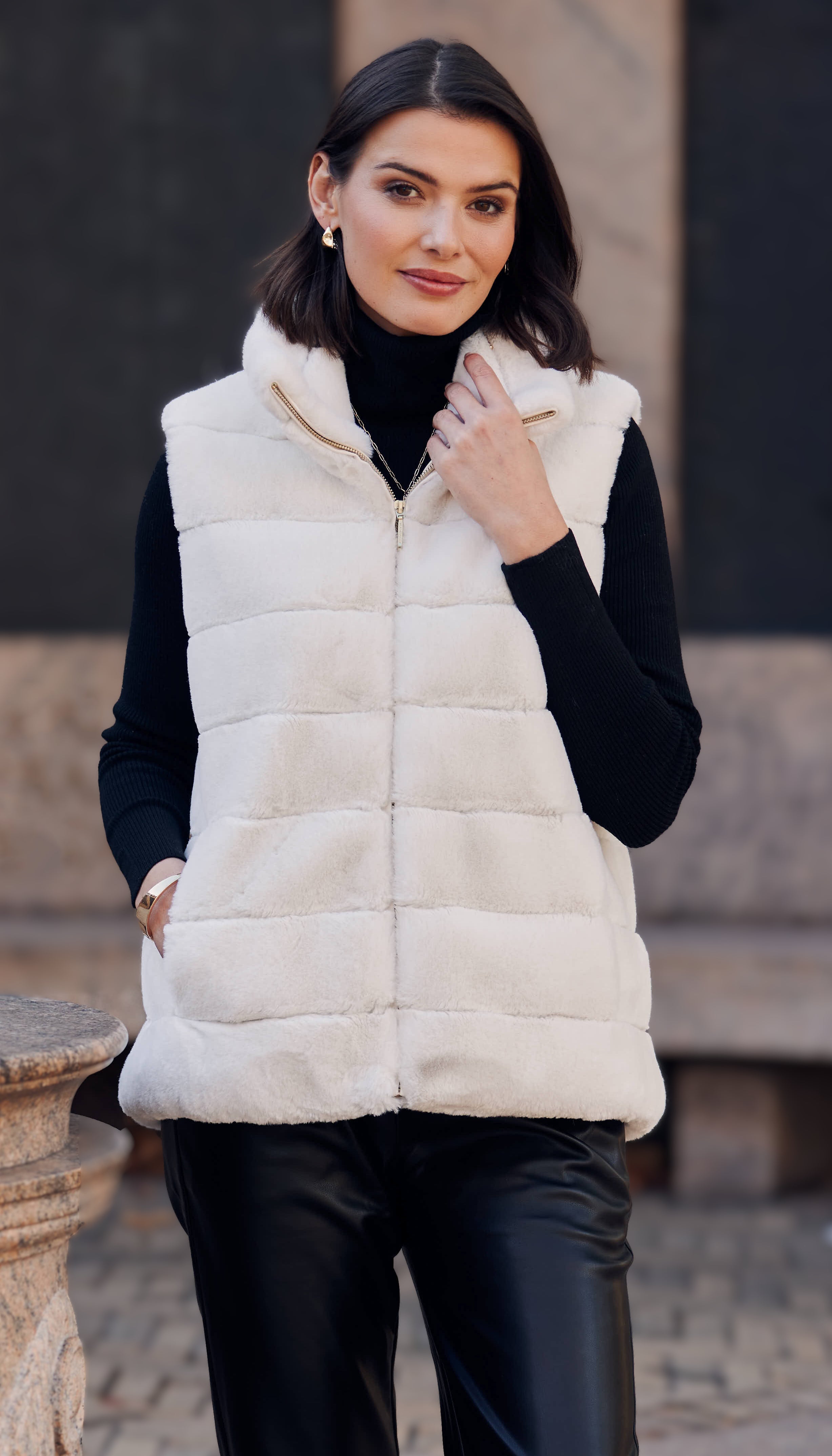 FAUX FUR VEST