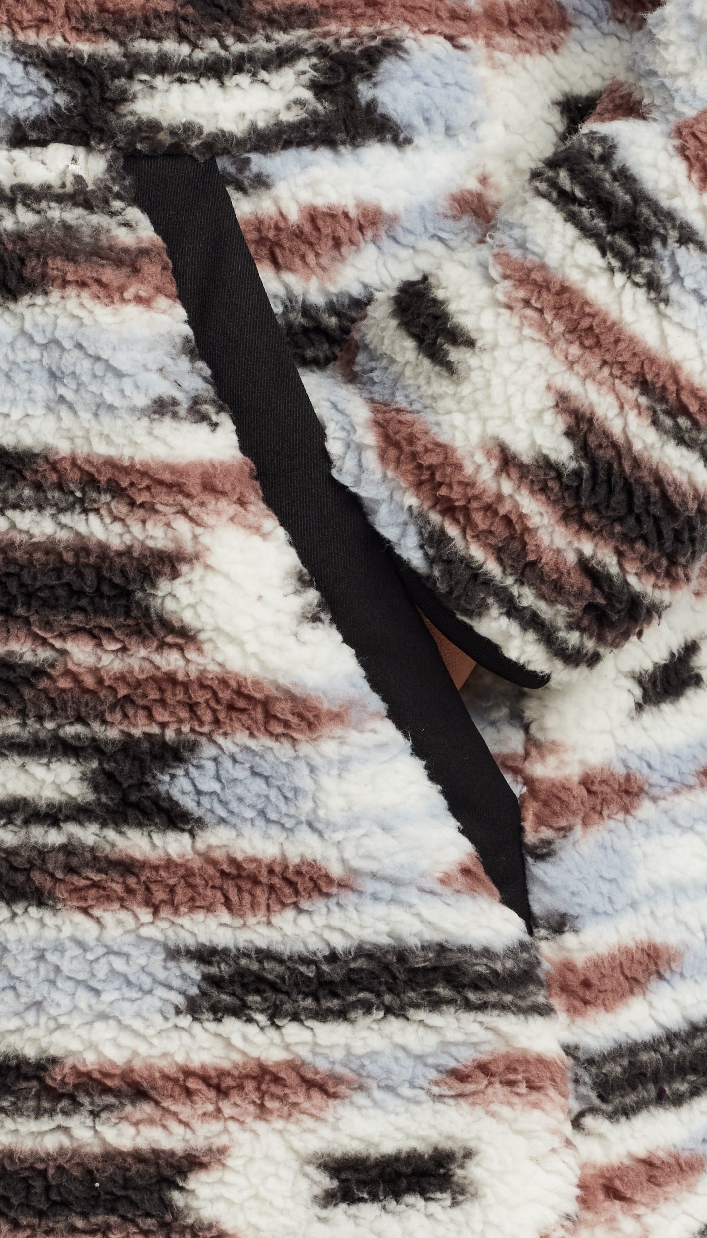 HOODED SHERPA FLEECE