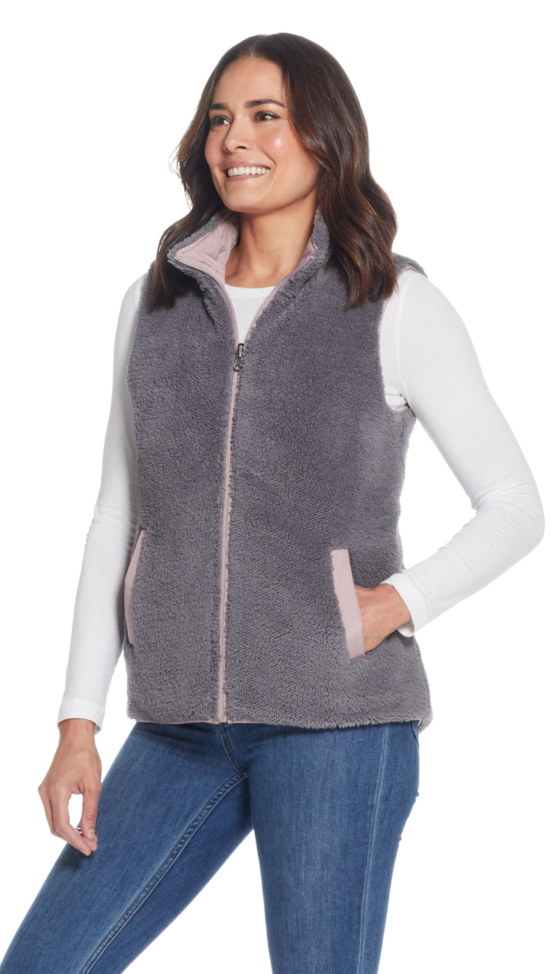 REVERSIBLE FLEECE VEST