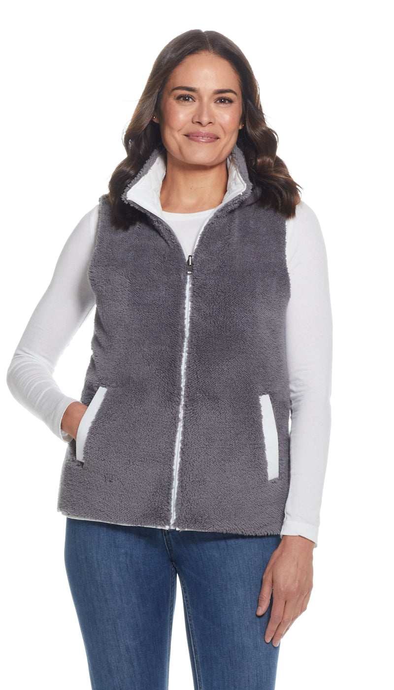 REVERSIBLE FLEECE VEST