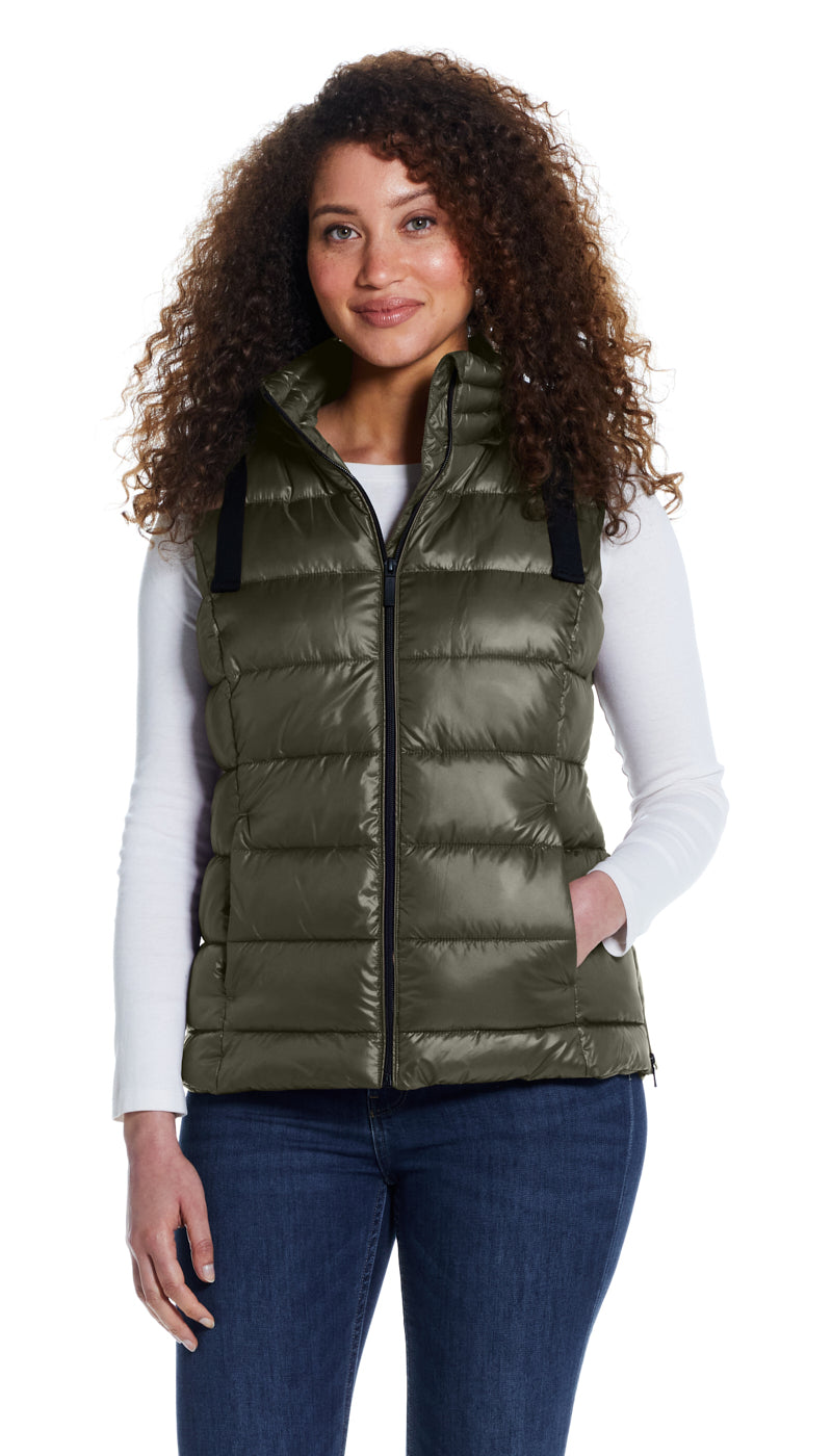 HOODED PUFFER VEST