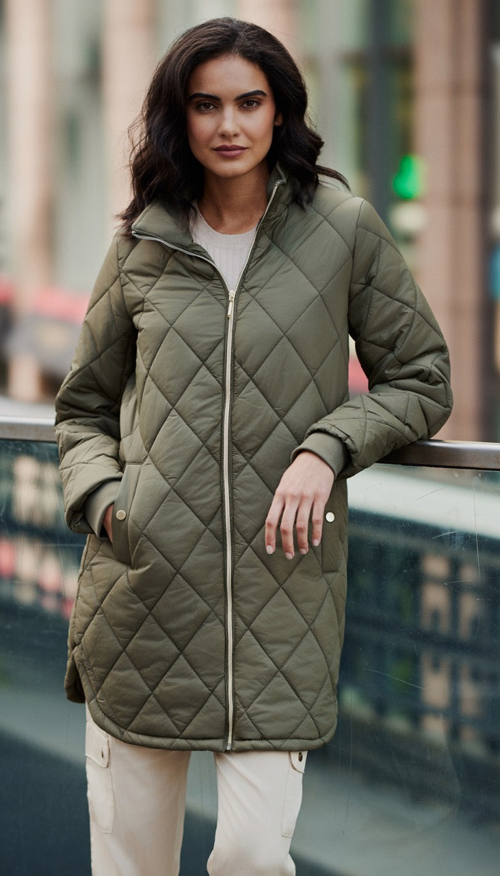 DIAMOND QUILTED MODERN WALKER